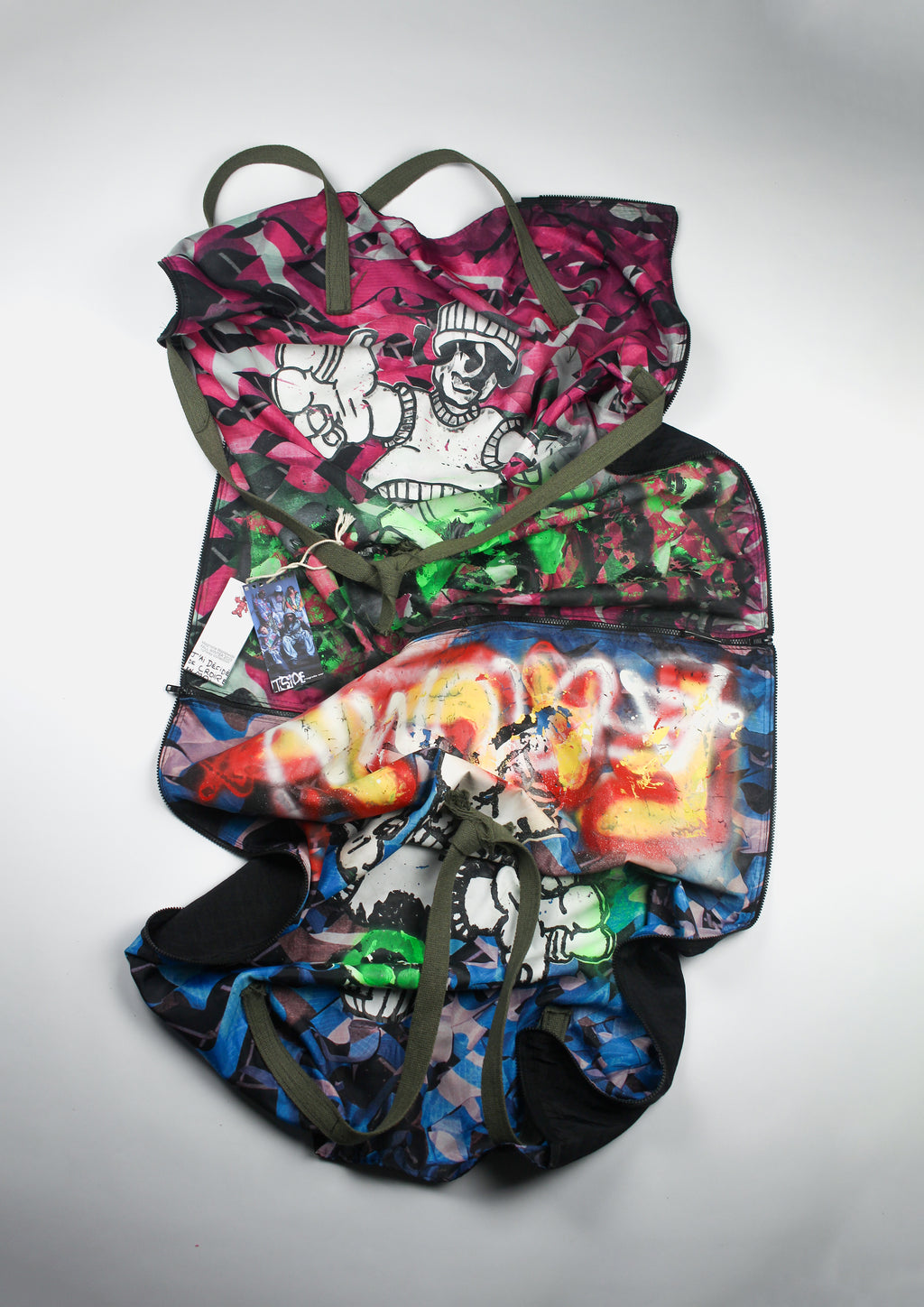 RUNWAY PIECE - Concrete picnic bag