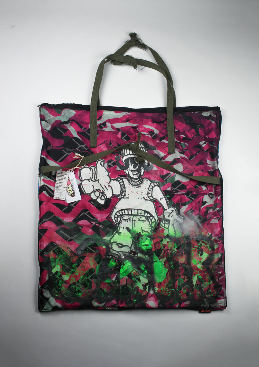 RUNWAY PIECE - Concrete picnic bag