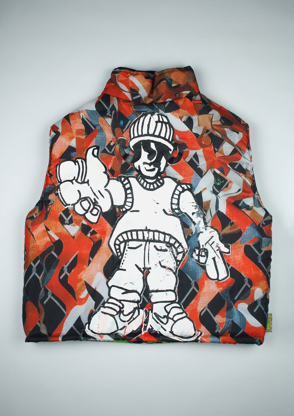 RUNWAY PIECE - Sleeveless camo jacket