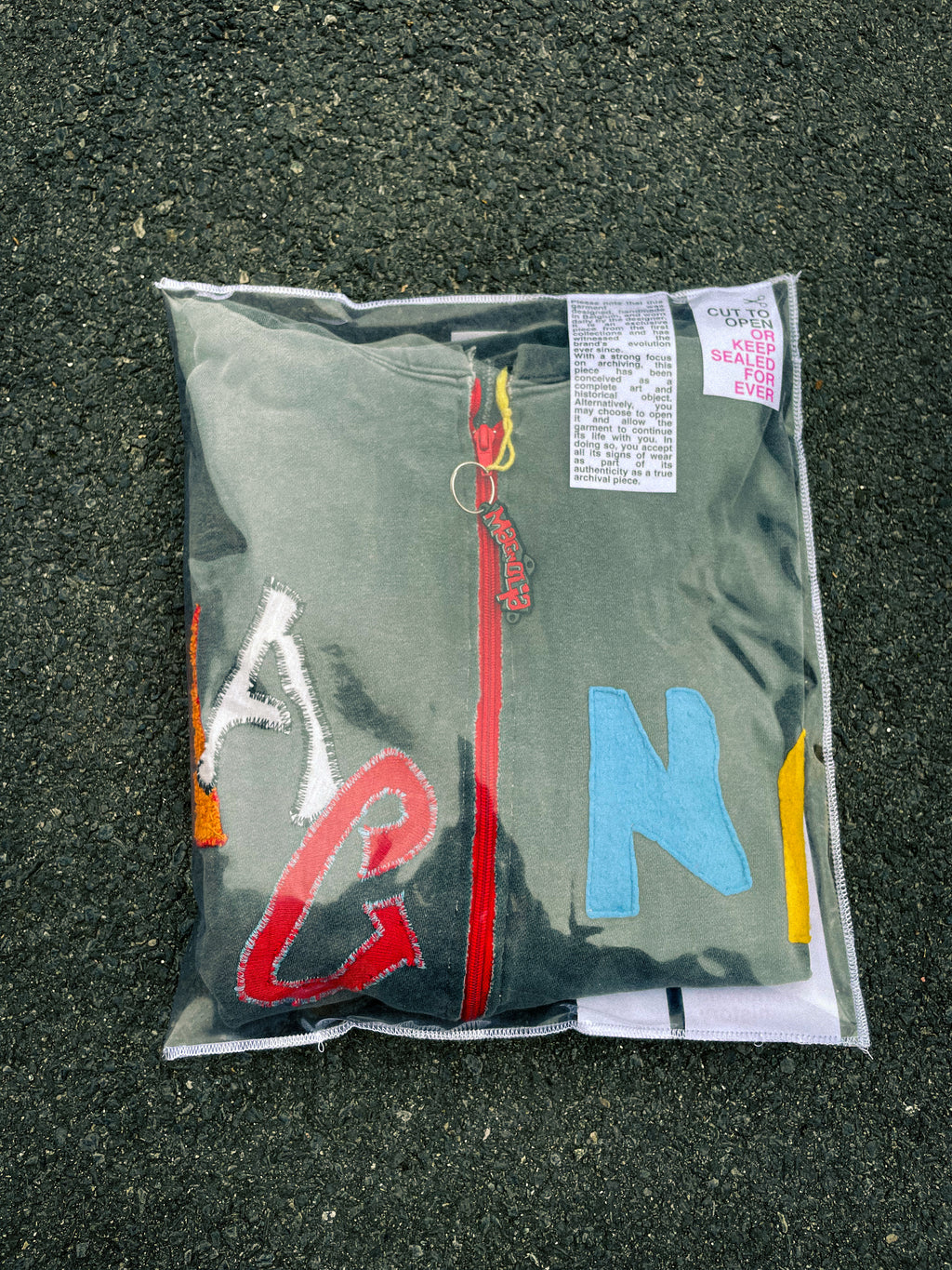 SEALED PERSONAL ARCHIVE 01