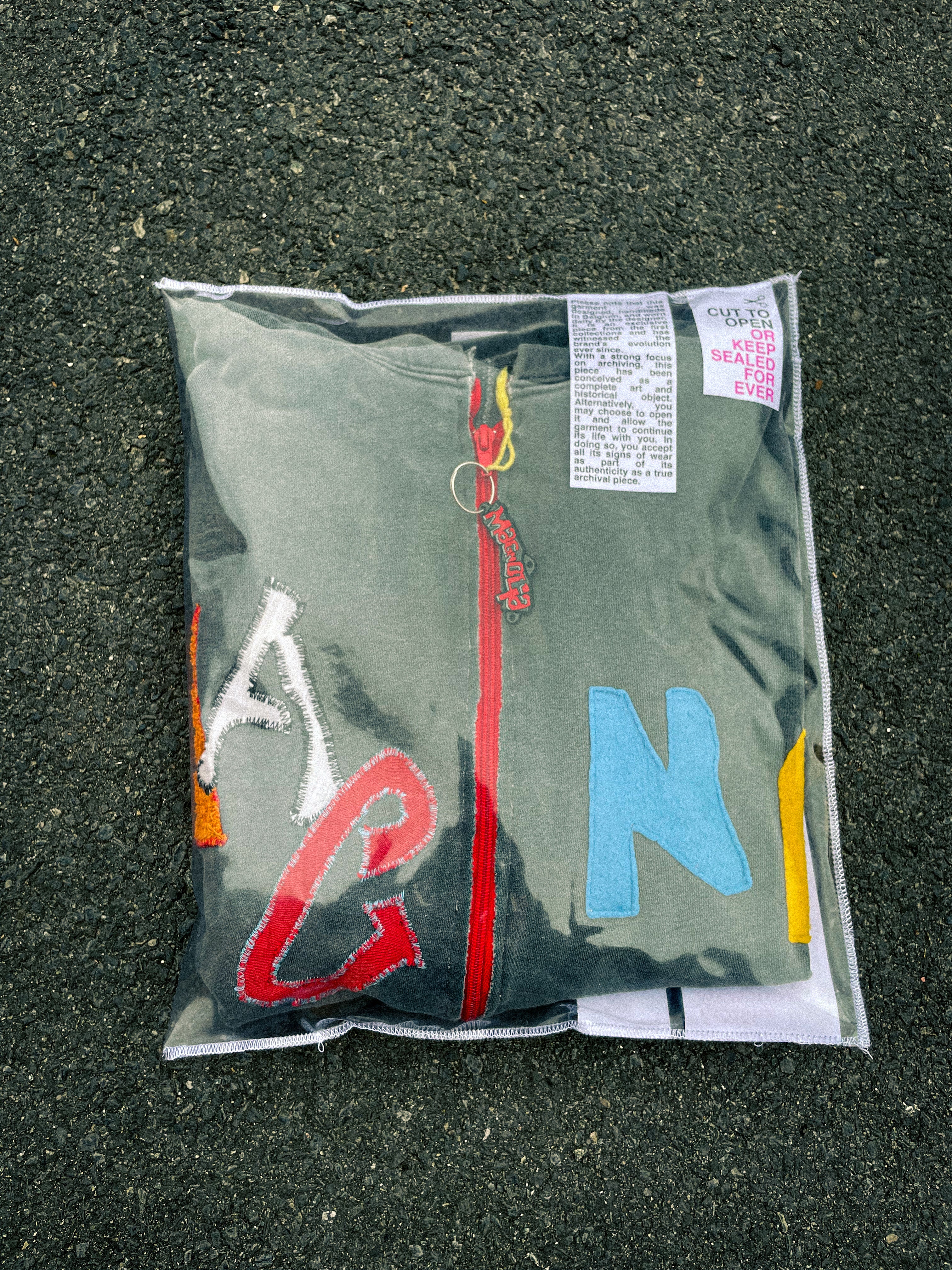 SEALED PERSONAL ARCHIVE 01