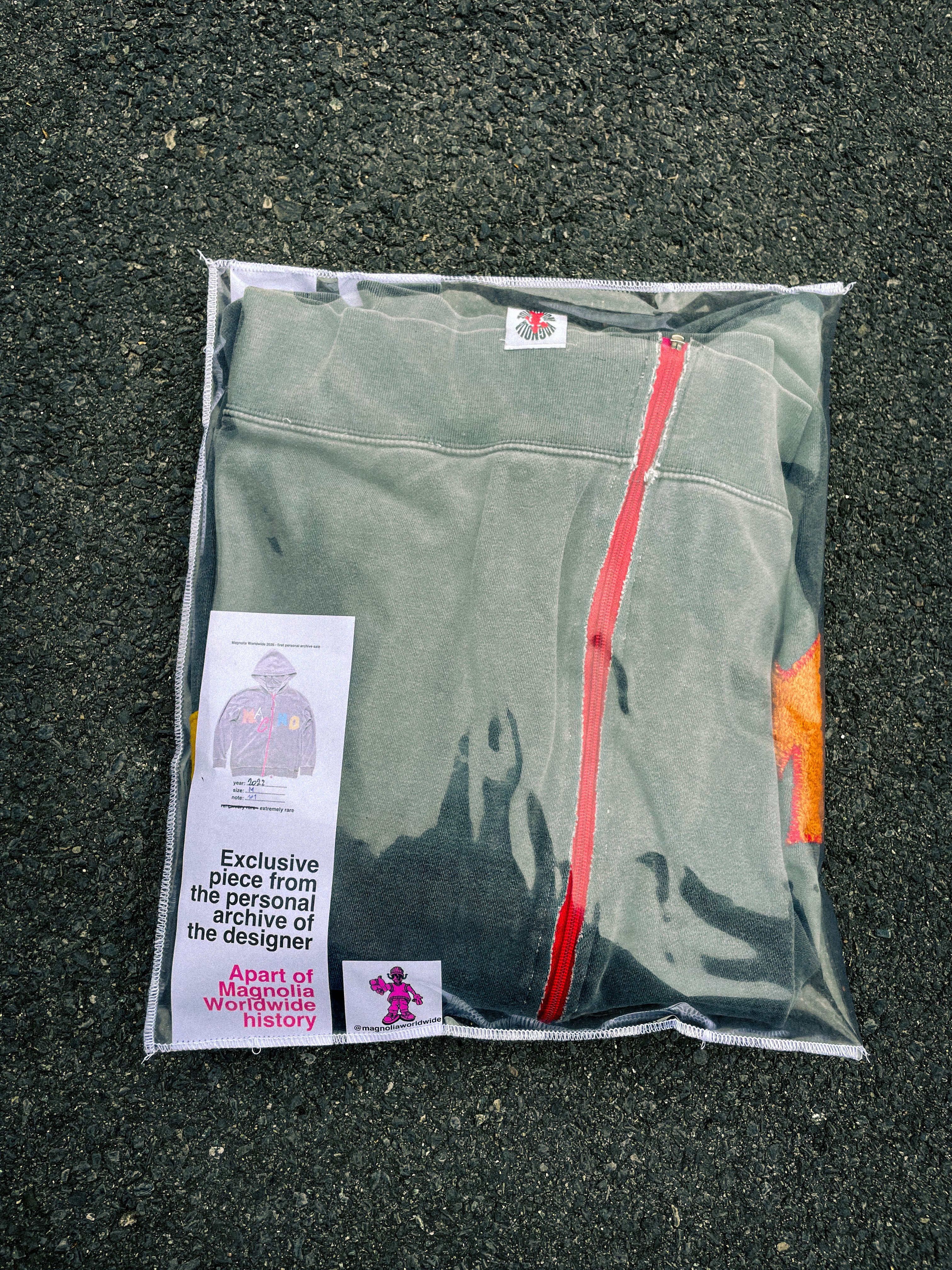 SEALED PERSONAL ARCHIVE 01