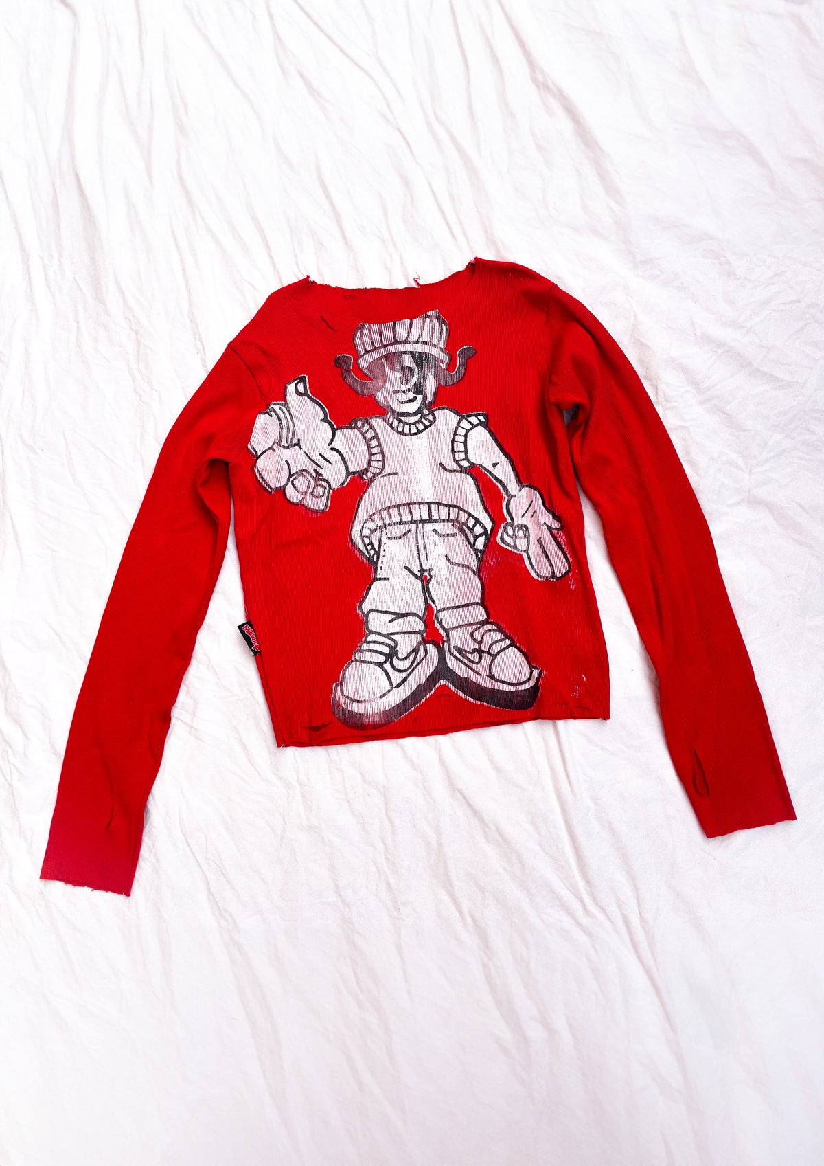 Red sweater (1/1)