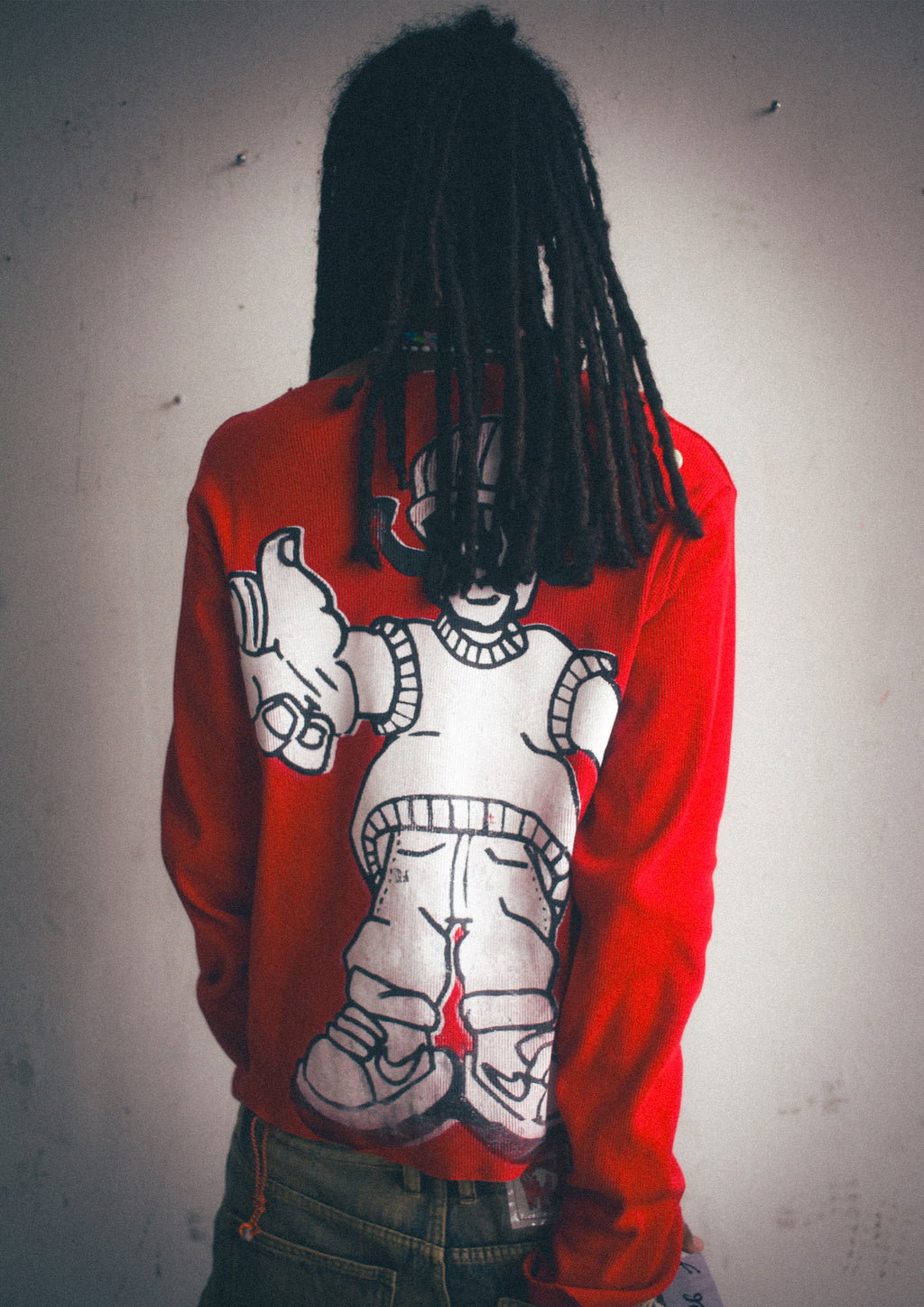 Red sweater (1/1)