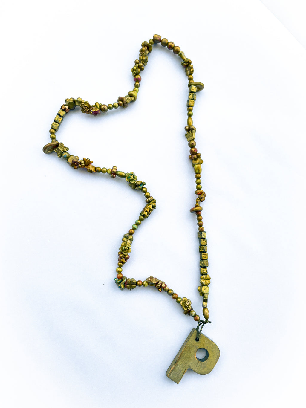 NECKLACE (1/1) - "Gold P"