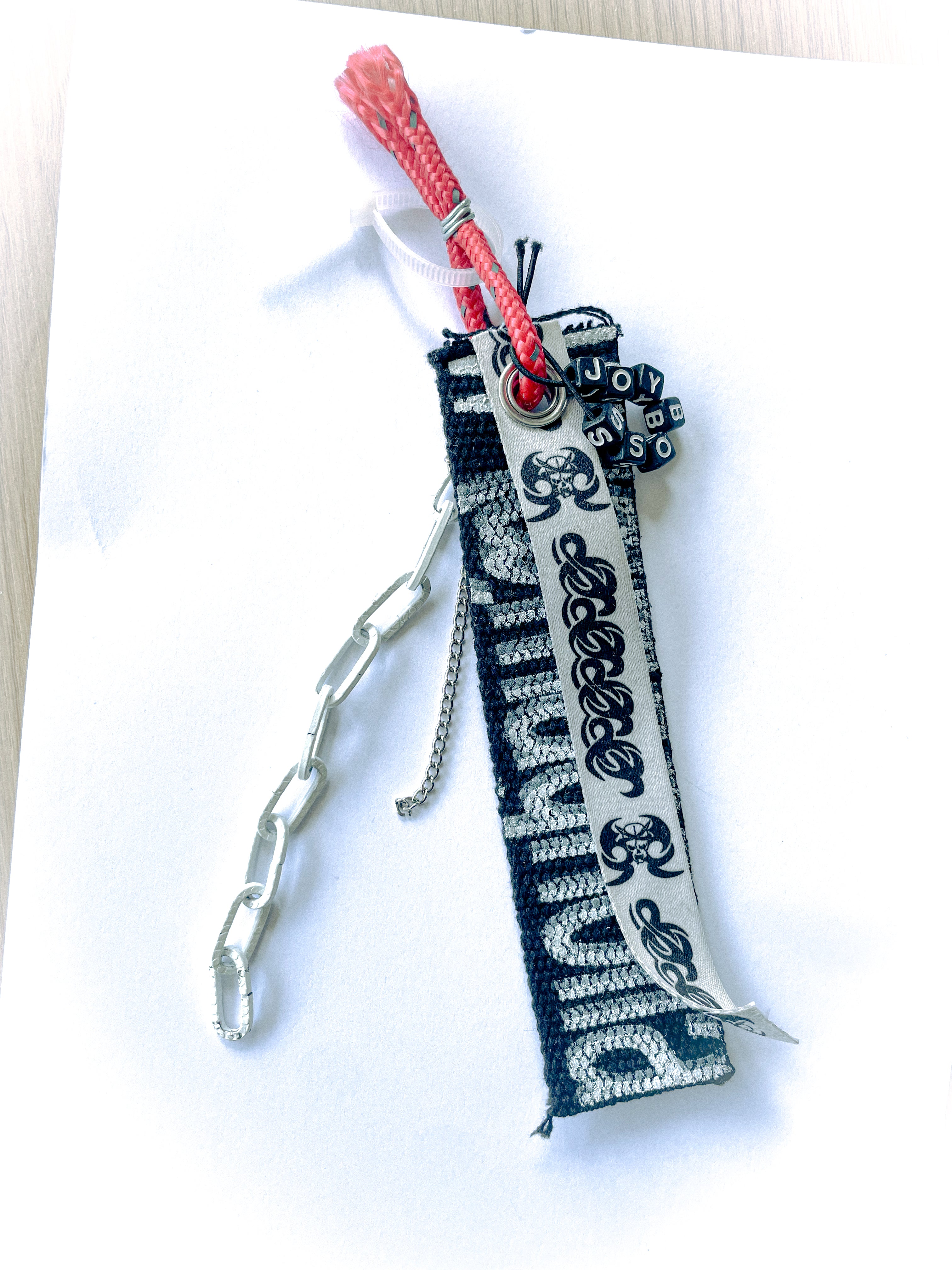 KEYCHAIN (1/5)