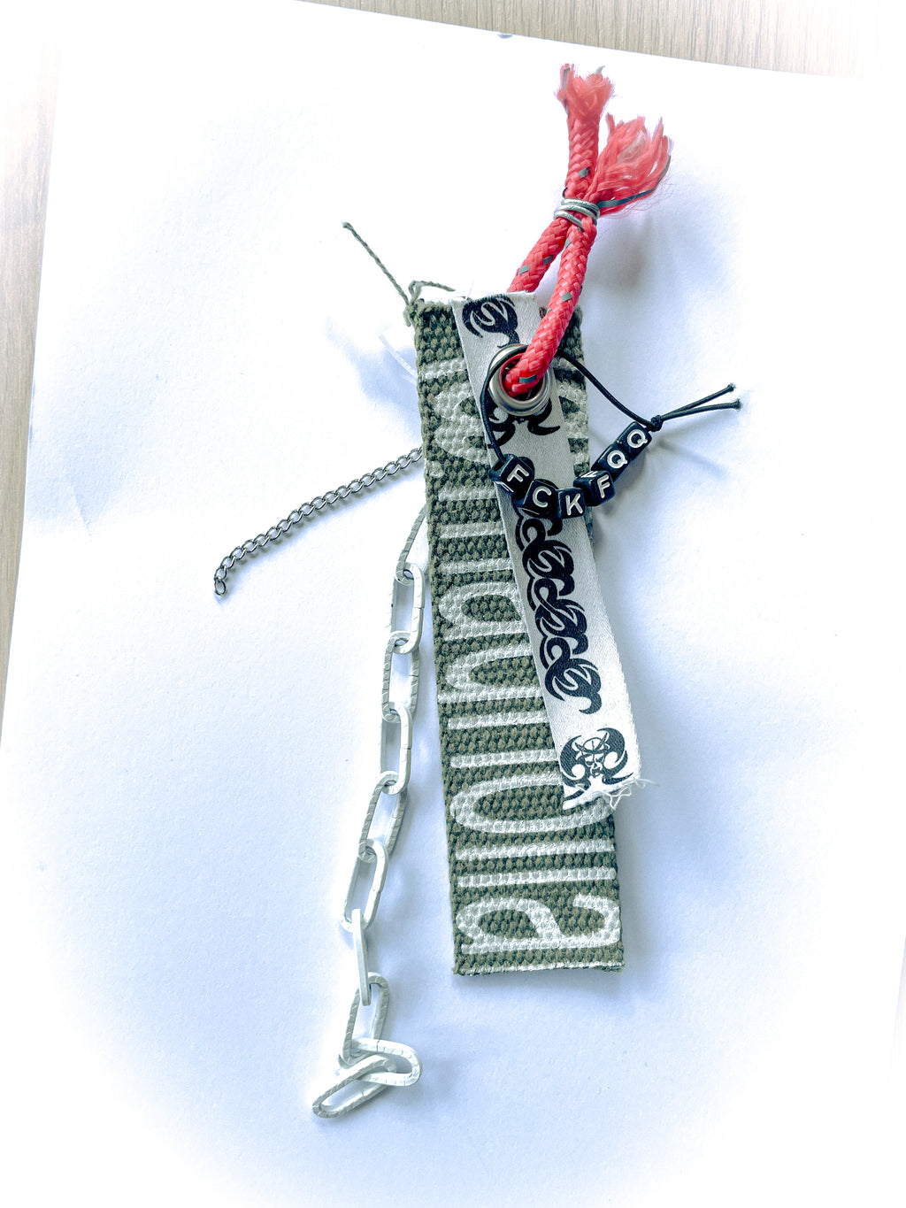 KEYCHAIN (1/5)